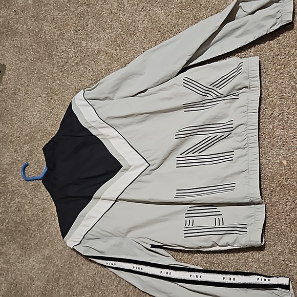 Victoria secret pink anorak - Picture 5 of 5